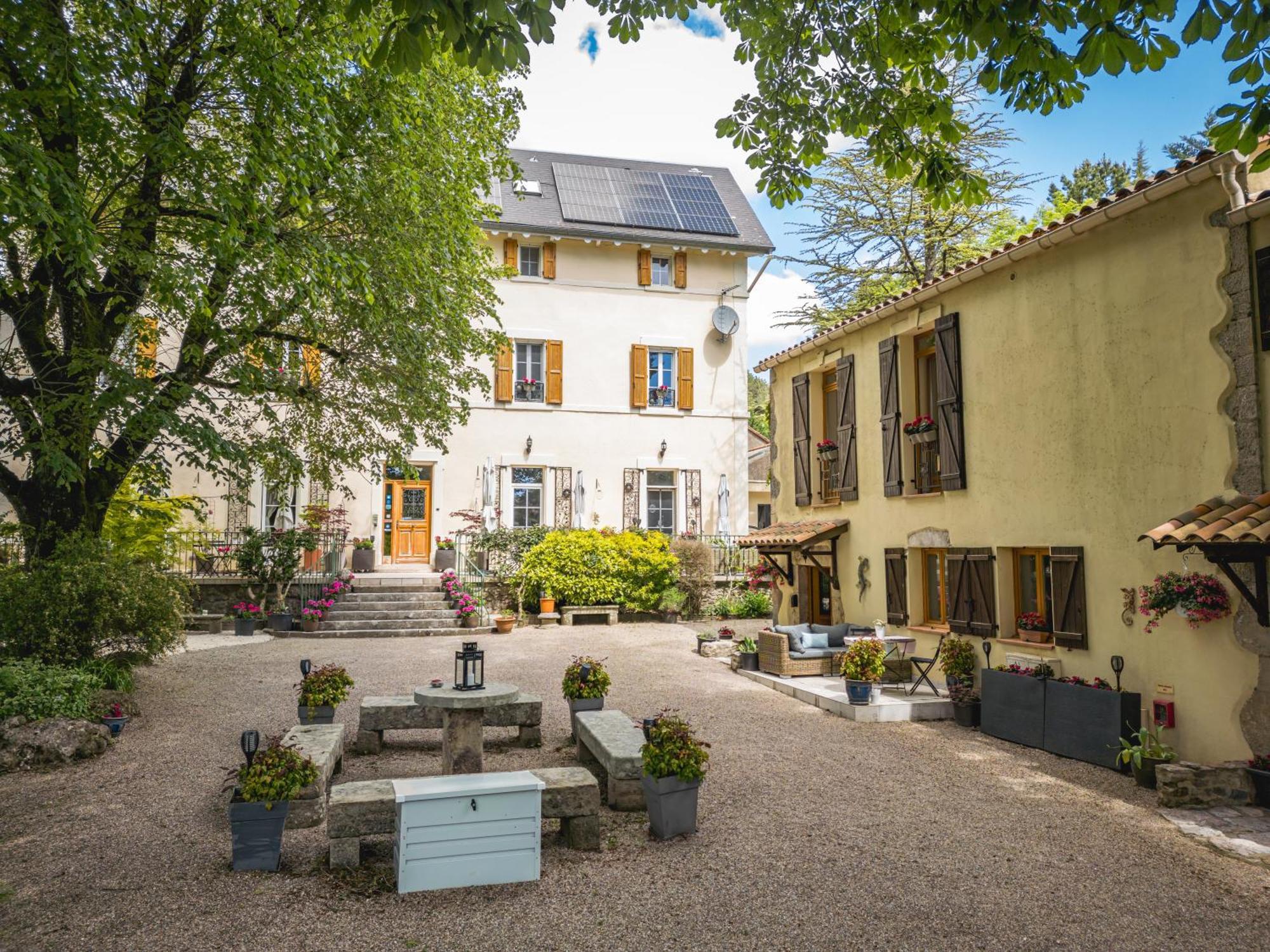 Gites Du Caylar - Chambres Et Appartments Le Caylar Luaran gambar